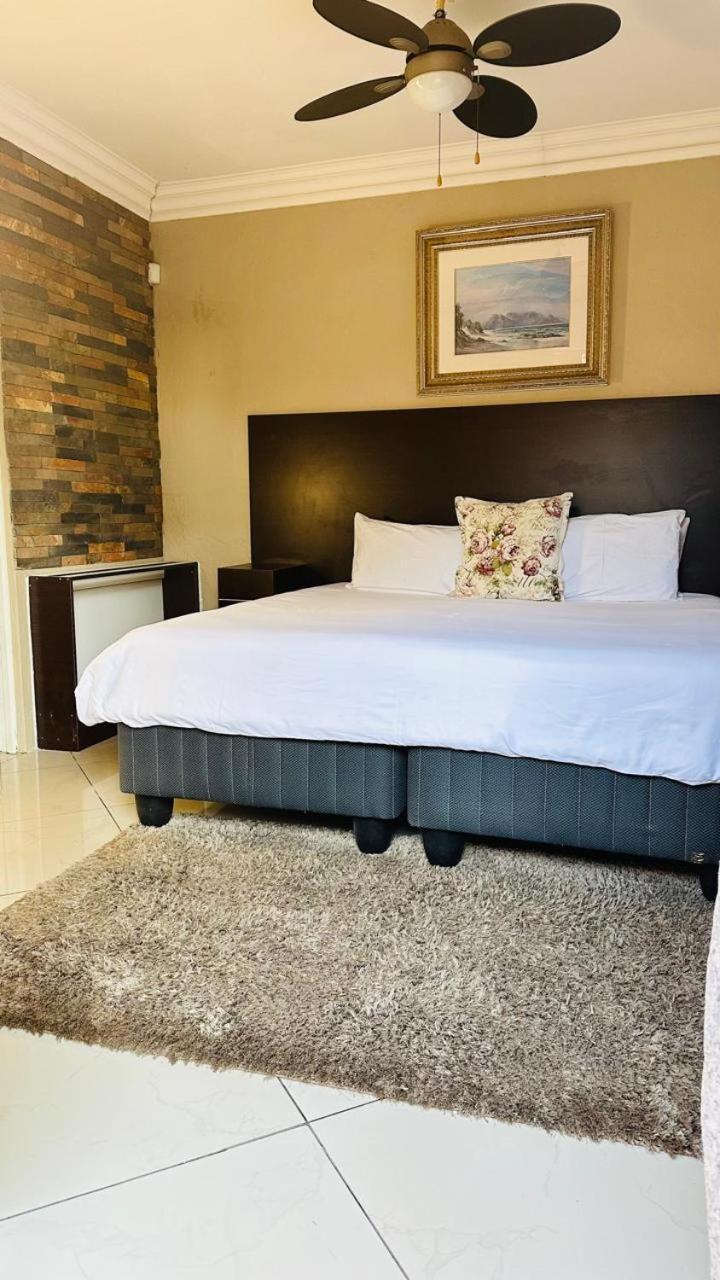 Sunrise Boutique Hotel Witbank Eksteriør billede