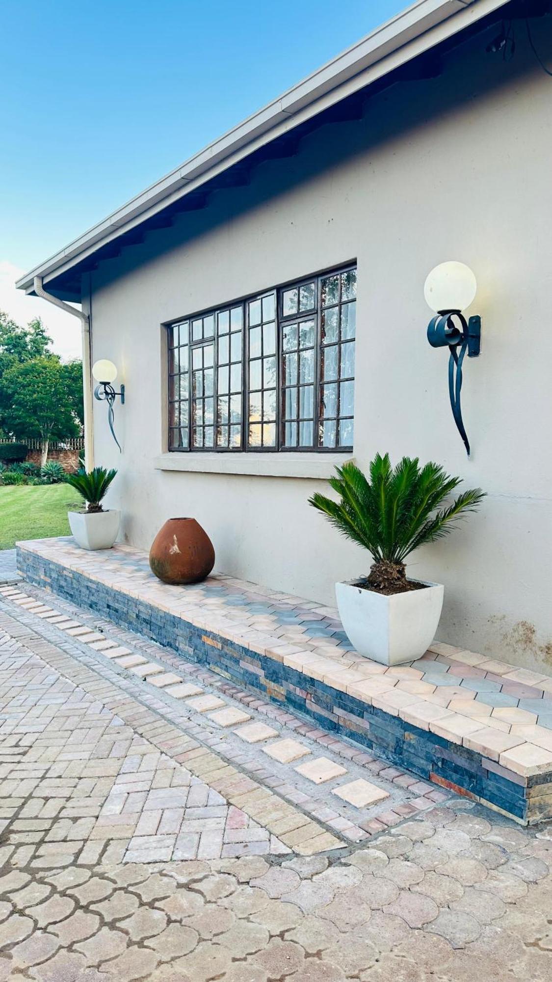 Sunrise Boutique Hotel Witbank Eksteriør billede