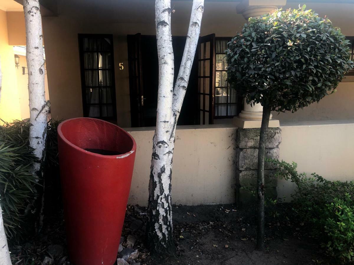 Sunrise Boutique Hotel Witbank Eksteriør billede