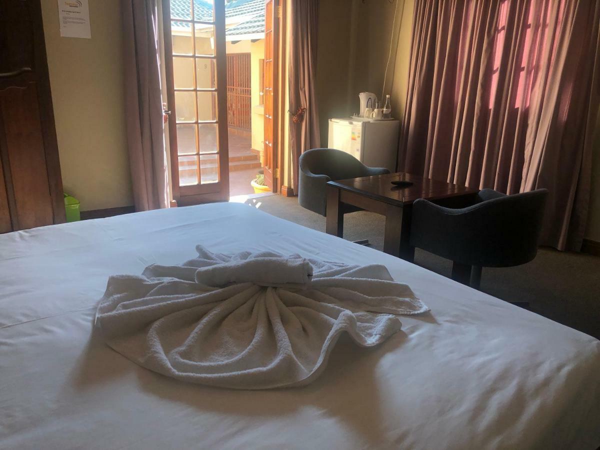 Sunrise Boutique Hotel Witbank Eksteriør billede